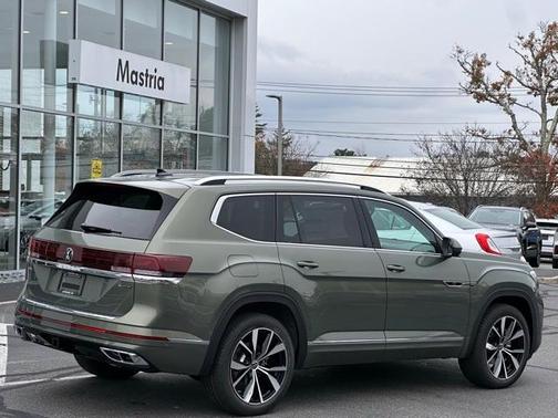 2026 Volkswagen Atlas 2.0T SEL Premium R-Line