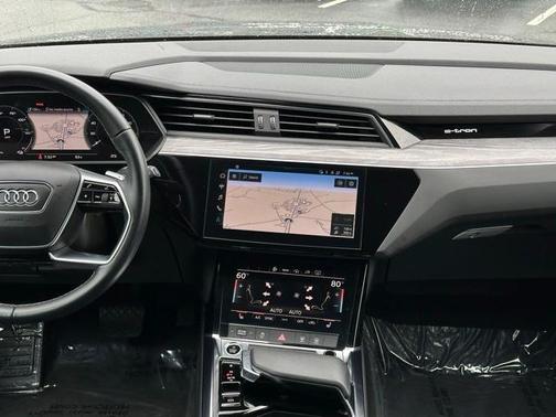 2021 Audi e-tron Premium