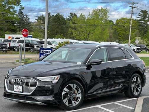 2021 Audi e-tron Premium