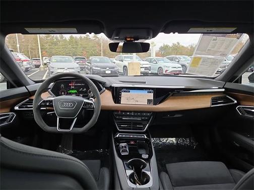 2023 Audi e-tron GT Premium Plus