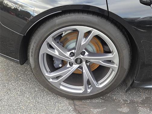 2023 Audi e-tron GT Premium Plus