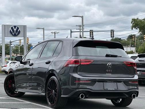 2023 Volkswagen Golf GTI 2.0T 40th Anniversary Edition