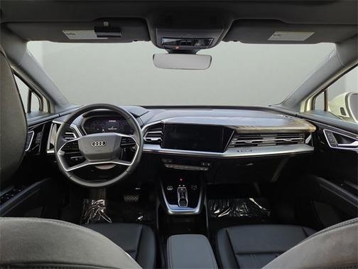 2024 Audi Q4 e-tron 55 quattro Premium