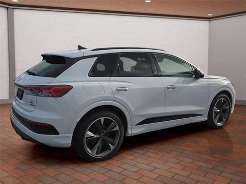 2024 Audi Q4 e-tron 55 quattro Premium