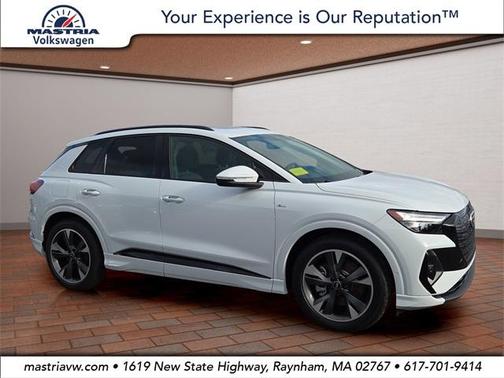 2024 Audi Q4 e-tron 55 quattro Premium