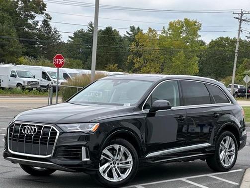 2023 Audi Q7 55 Premium Plus