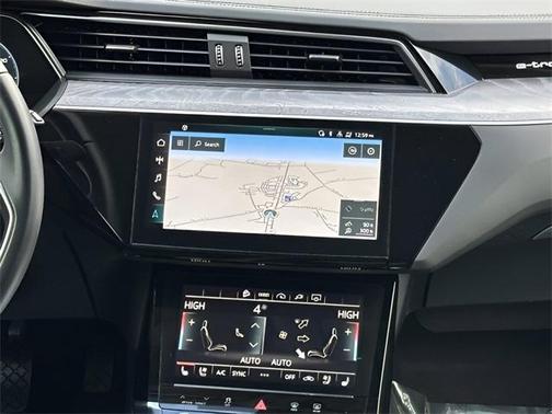 2023 Audi e-tron Premium Plus