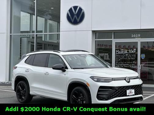 2025 Volkswagen Tiguan 2.0T SE R-Line Black