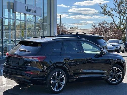 2024 Audi Q4 e-tron 55 quattro Premium