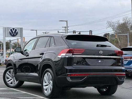 2023 Volkswagen Atlas Cross Sport 2.0T SE w/Technology