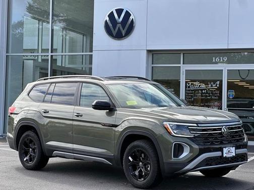 2025 Volkswagen Atlas 2.0T Peak Edition