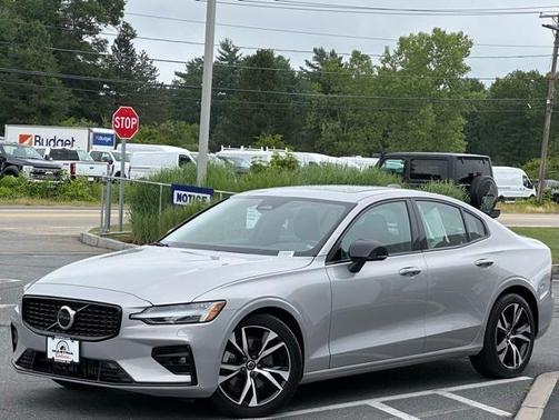 2025 Volvo S60 B5 Core