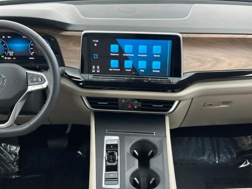 2024 Volkswagen Atlas 2.0T SE