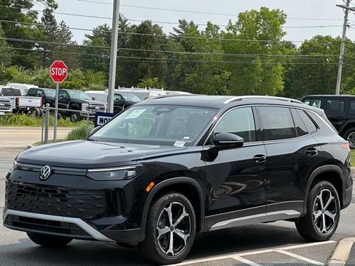 2025 Volkswagen Tiguan 2.0T SE
