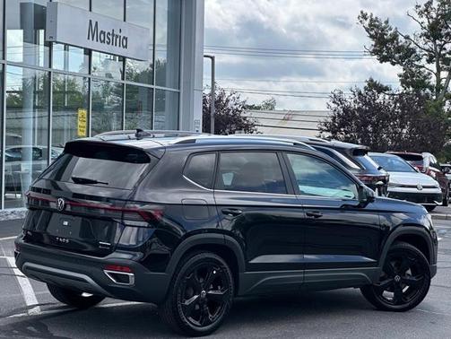 2025 Volkswagen Taos 1.5T SEL