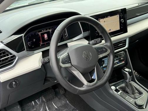 2025 Volkswagen Taos 1.5T SEL