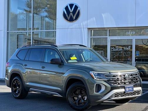2025 Volkswagen Atlas 2.0T Peak Edition