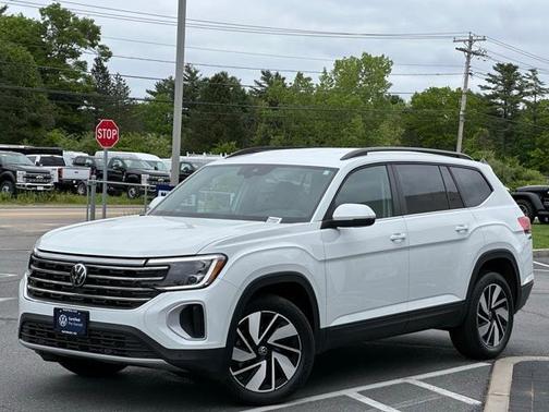 2025 Volkswagen Atlas 2.0T SE