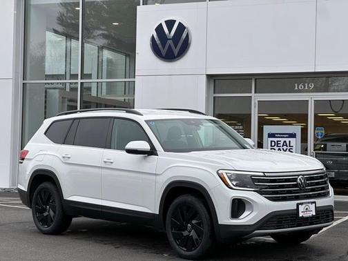 2025 Volkswagen Atlas 2.0T SE