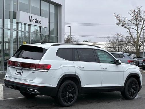 2025 Volkswagen Atlas 2.0T SE