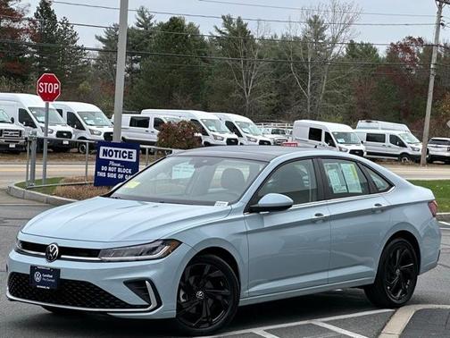 2025 Volkswagen Jetta 1.5T SE