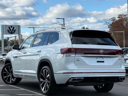 2024 Volkswagen Atlas 2.0T SEL Premium R-Line