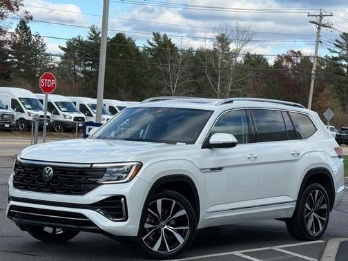 2024 Volkswagen Atlas 2.0T SEL Premium R-Line