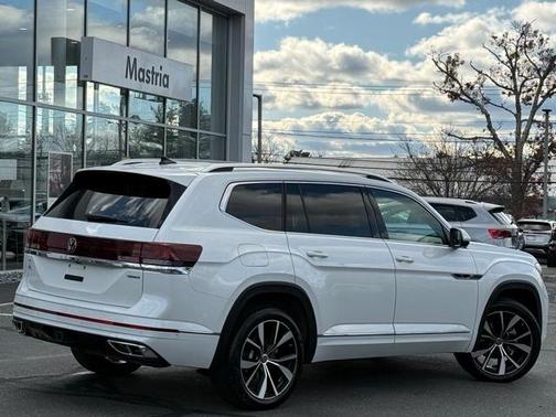2024 Volkswagen Atlas 2.0T SEL Premium R-Line