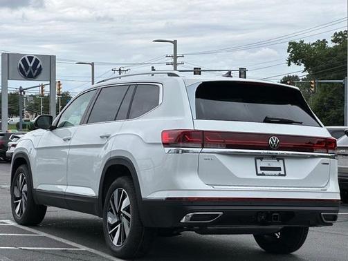 2025 Volkswagen Atlas 2.0T SEL
