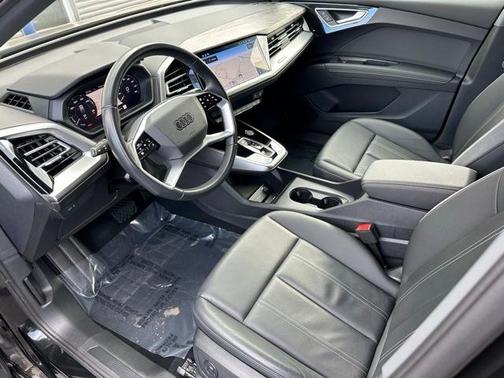 2024 Audi Q4 e-tron 55 quattro Premium