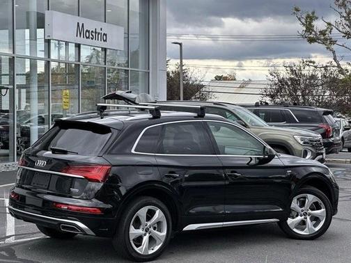 2022 Audi Q5 45 S line Premium Plus