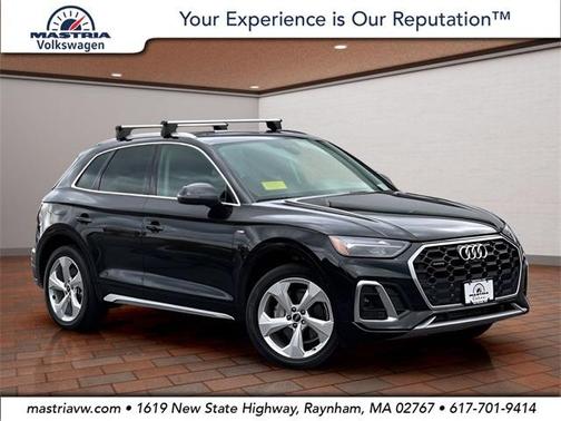 2022 Audi Q5 45 S line Premium Plus