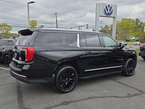 Onyx Black 2021 GMC Yukon XL SLT