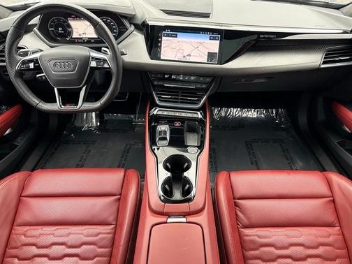 2024 Audi RS e-tron GT Base