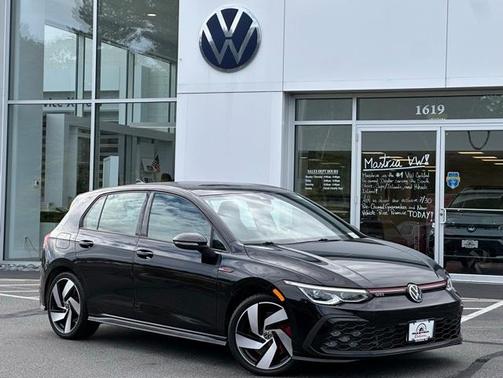 2022 Volkswagen Golf GTI 2.0T SE