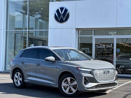 2024 Audi Q4 e-tron 55 quattro Premium