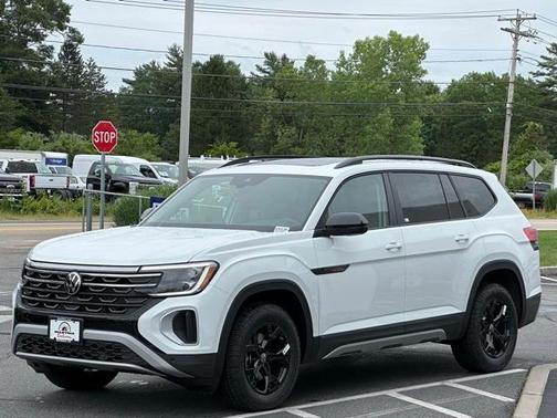 2025 Volkswagen Atlas 2.0T Peak Edition