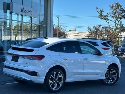 2024 Audi Q4 e-tron 50 Premium