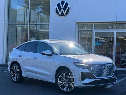 2024 Audi Q4 e-tron 50 Premium
