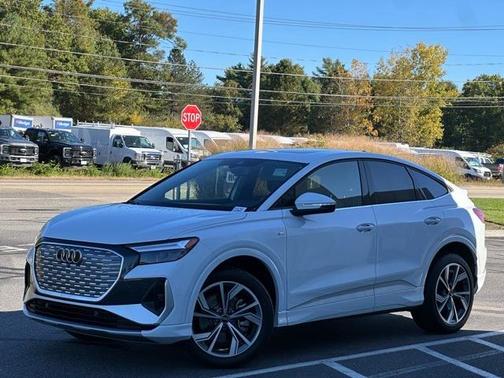 2024 Audi Q4 e-tron 50 Premium