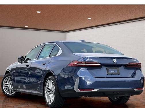 2024 BMW 530 i xDrive
