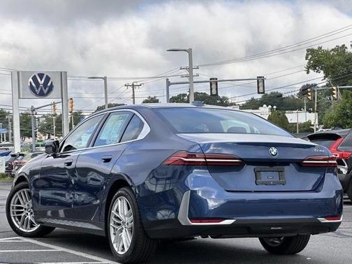 2024 BMW 530 i xDrive