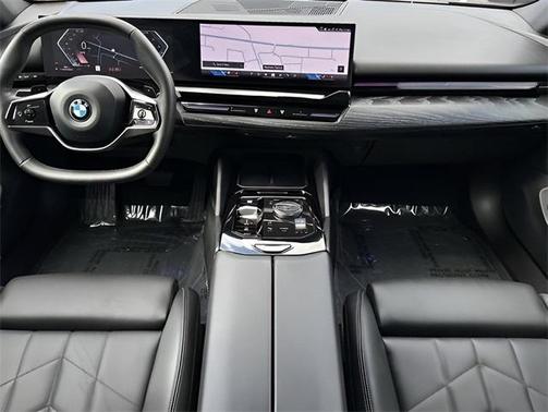 2024 BMW 530 i xDrive