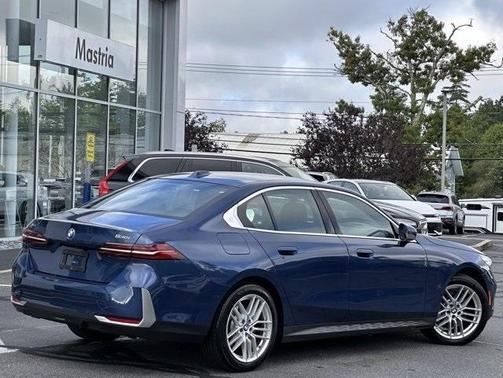 2024 BMW 530 i xDrive