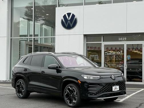2025 Volkswagen Tiguan 2.0T SEL R-Line