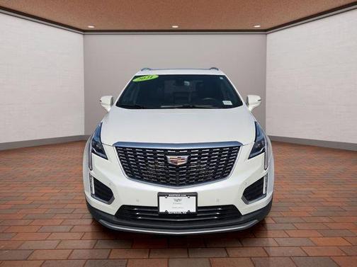 Crystal White Tri-Coat 2021 Cadillac XT5 Premium Luxury