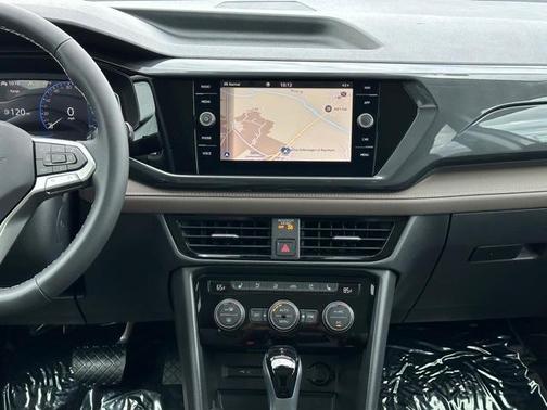 2024 Volkswagen Taos 1.5T SEL