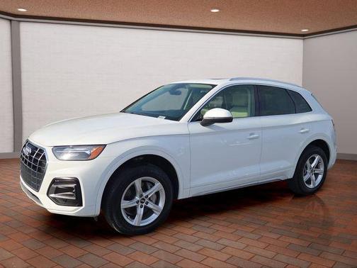 2023 Audi Q5 40 Premium