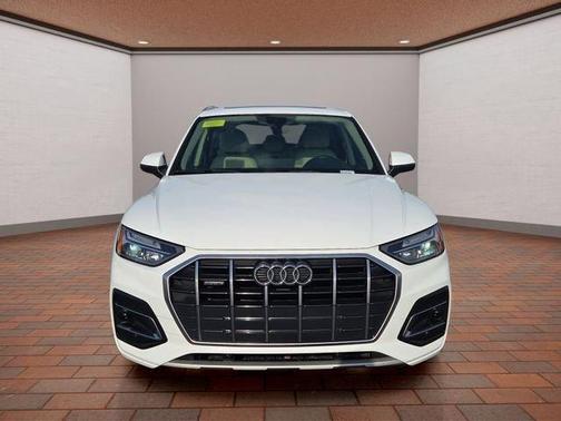 2023 Audi Q5 40 Premium