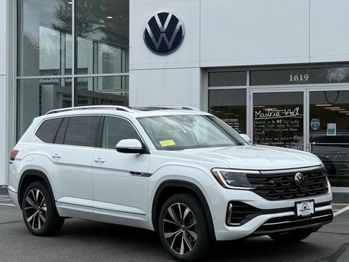 2026 Volkswagen Atlas 2.0T SEL Premium R-Line